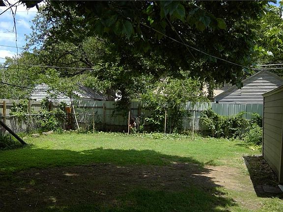 5th image of 2741 Marigold Ave