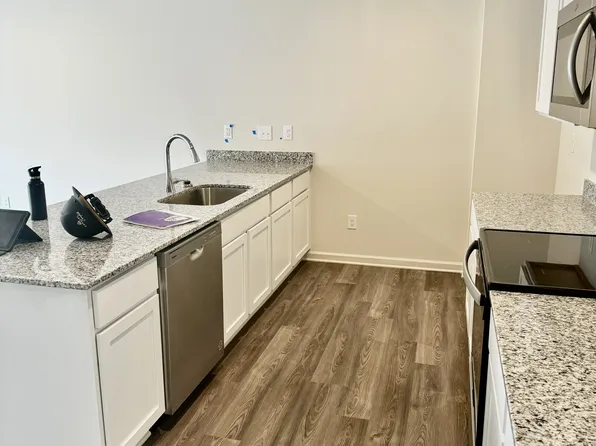 1906 Prosperity Dr #C, Newton, NC 28658