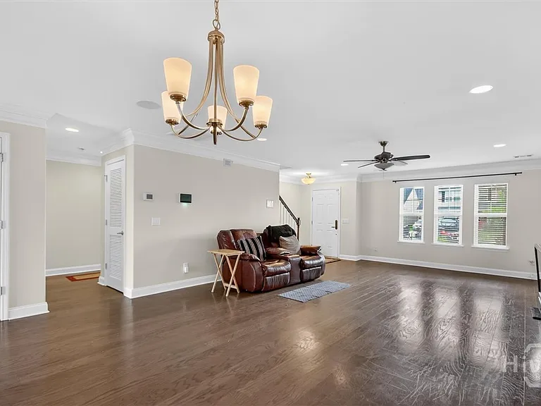 40 Roseberry Cir — Photo 8