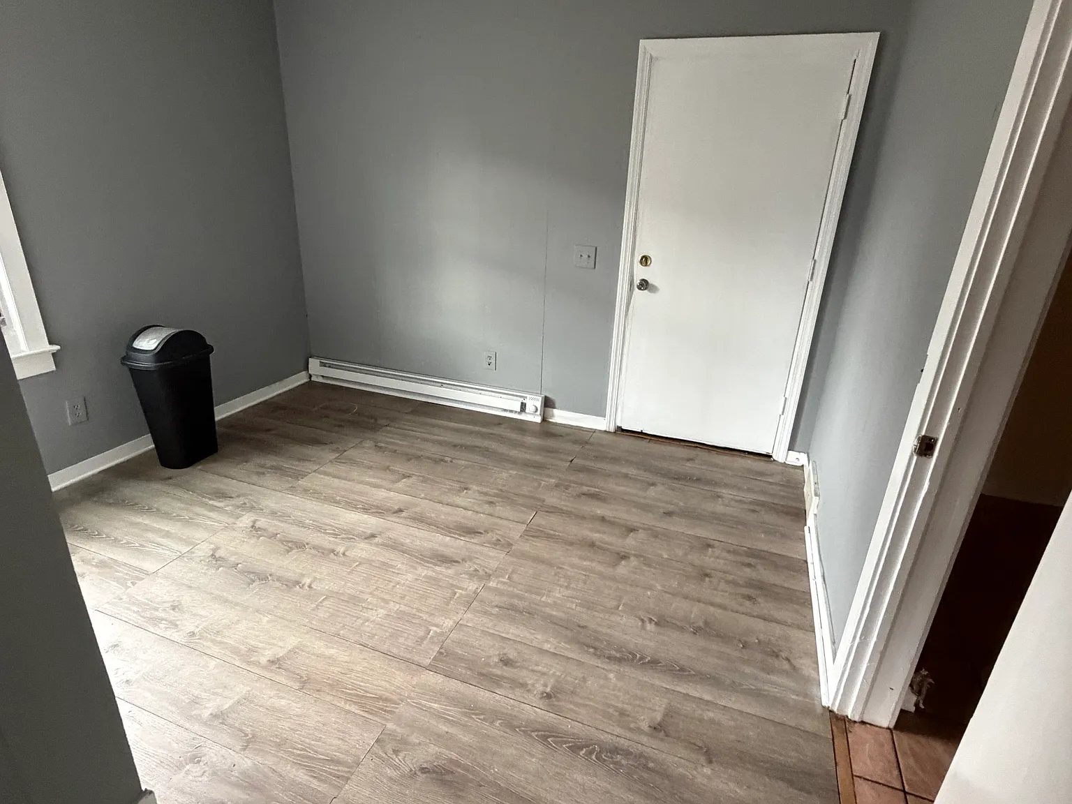 3 bed, 950 sqft, $3,000 — Photo 2