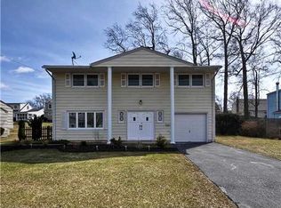 50 Timberlane Dr, Colonia, NJ