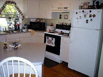 3rd image of 1718 NE 8th Pl