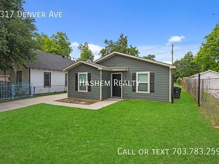 1317 Denver Ave — Photo 2