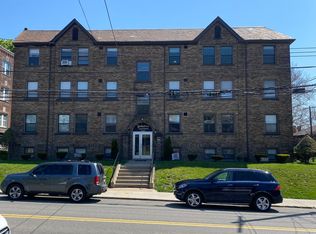 2145 Wightman St, Pittsburgh, PA 15217