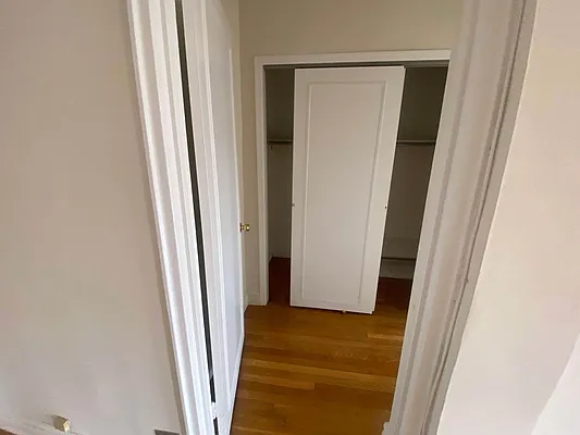 Rented by Queens Apartments Realty LLC | media 11