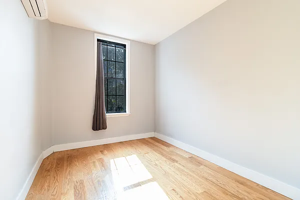 Rented by Compass | media 11