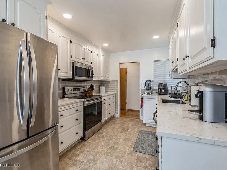 37103 San Antonio St — Photo 3