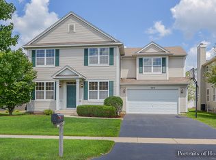 794 Apollo Ln, Oswego, IL 60543