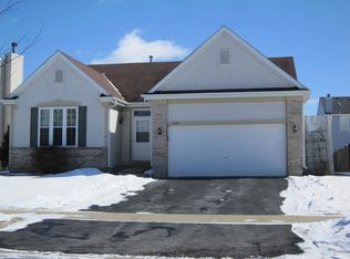 631 Cameron Dr, Antioch, IL 60002