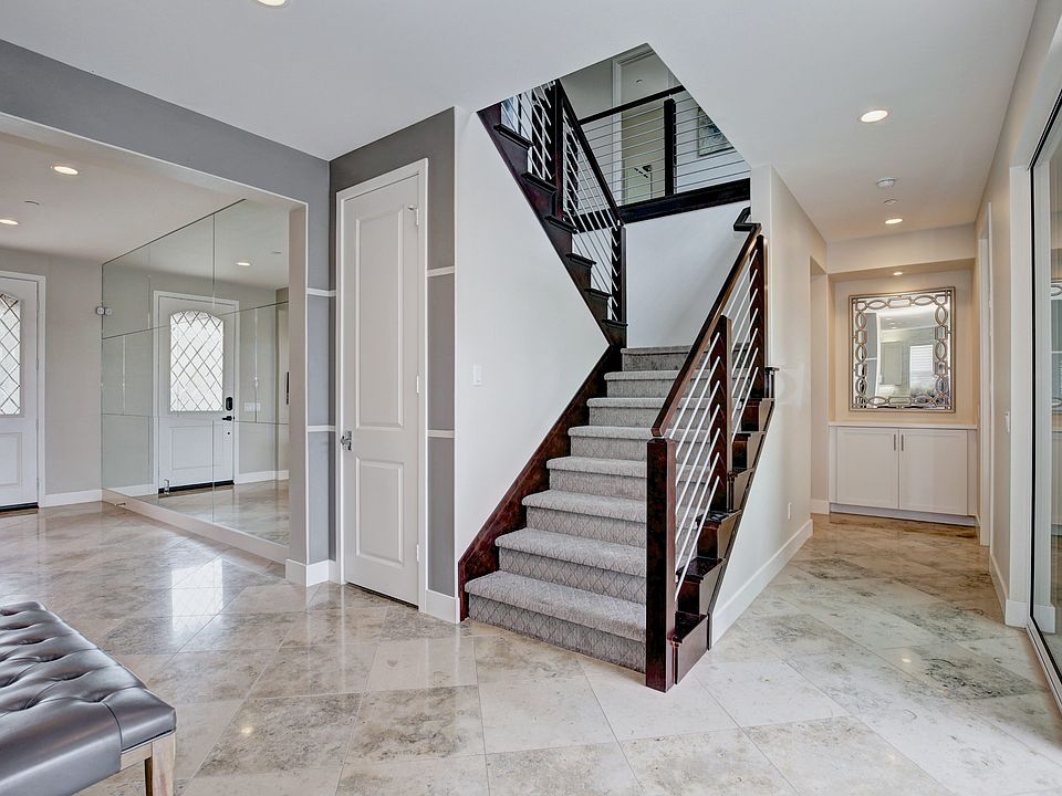 1st image of 34 Anacapa Ln