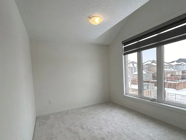454 Robert Woolner St — Photo 6