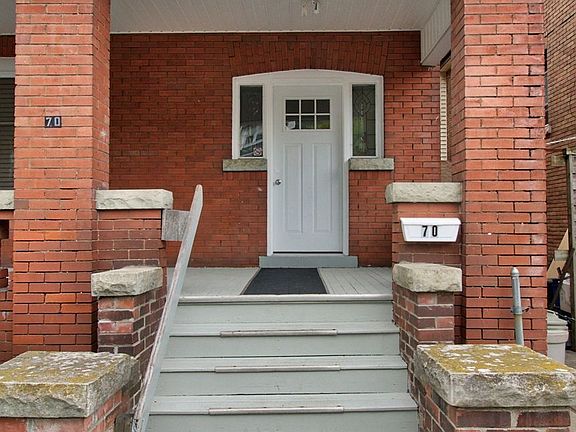 5th image of 70 Spadina Ave #2