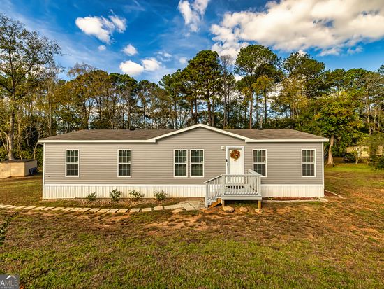 322 Chalybeate St, Manchester, GA 31816