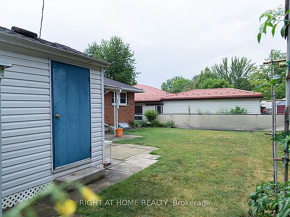 5th image of 186 King Edward Ave