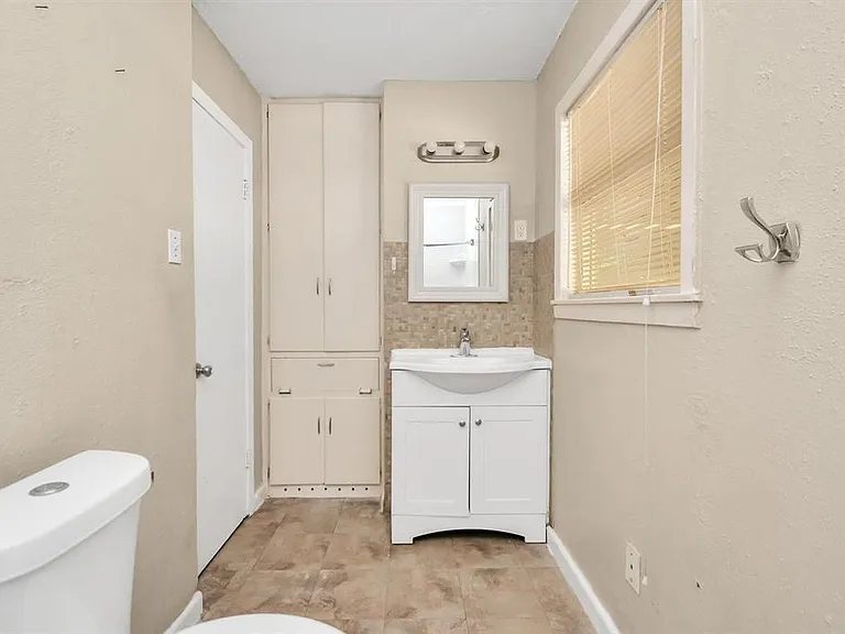 6610 Granite St — Photo 11
