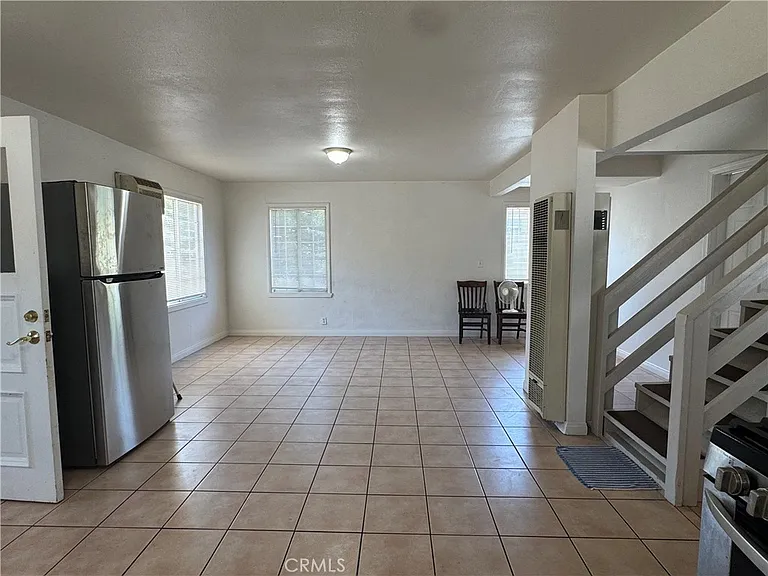 758 W Longden Ave — Photo 14