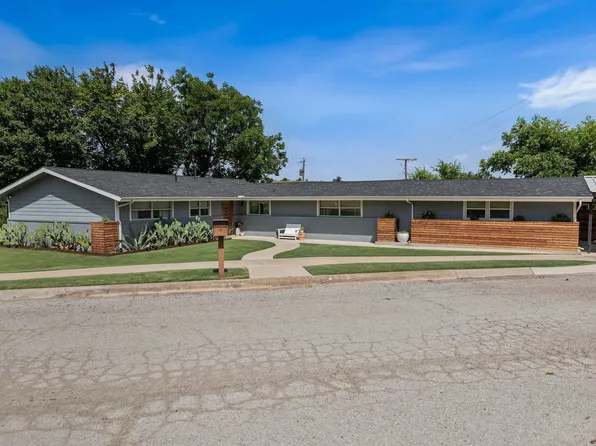 1613 S Cliff St, Decatur, TX 76234