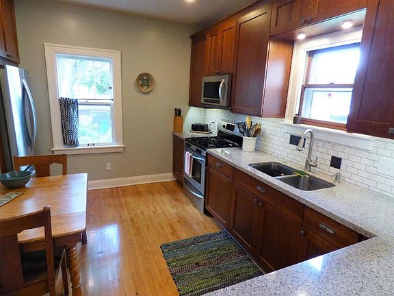 3rd image of 4304 11th Ave S