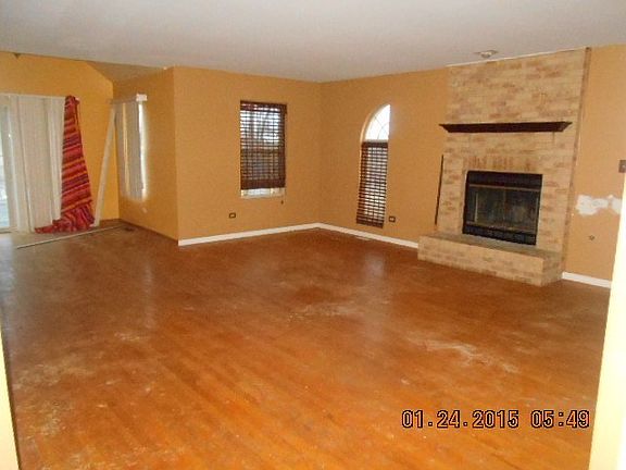 2nd image of 20321 Stony Island Ave