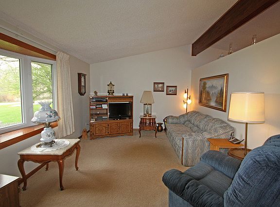 4th image of 26057 W Channel Ave
