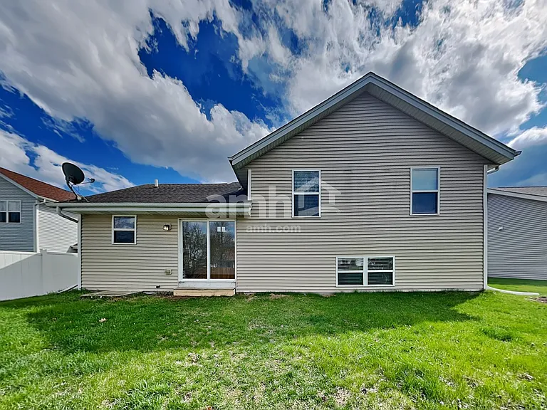 1268 Eds Pl — Photo 19