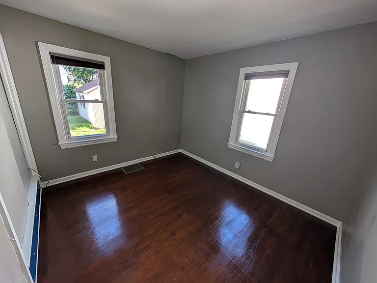 1749 Margaret Ave SE — Photo 13
