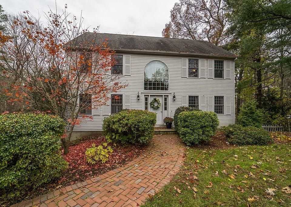 1st image of 5 Eastwood Ln