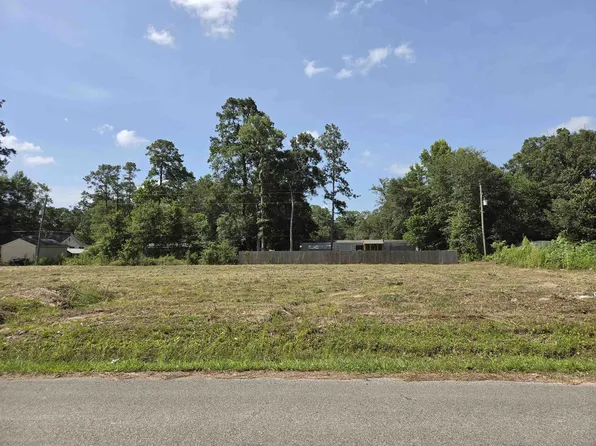 8875 Cornell St, Lumberton, TX 77657