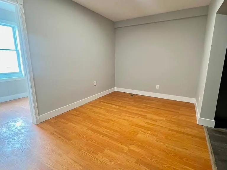 20 Lake St #2C — Photo 2