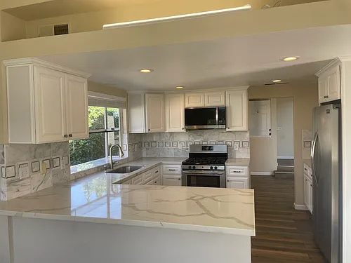 2415 Levante St Photo 1