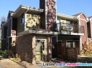 1105 Woodlake Ln UNIT 8, Richfield, MN 55423