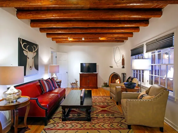 131 Nusbaum St, Santa Fe, NM 87501