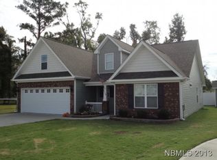 110 Falcon Landing Ct, New Bern, NC 28560