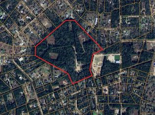 2 Garland Rd, Magnolia, TX 77354