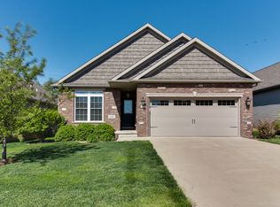 2018 Escalade Rd, Bloomington, IL 61705