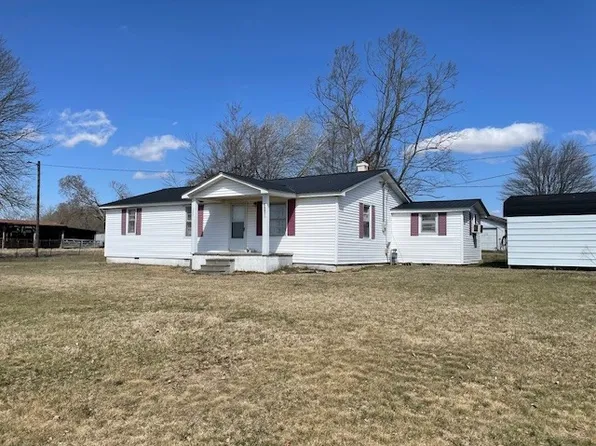 2082 Smith Town Rd, McMinnville, TN 37110