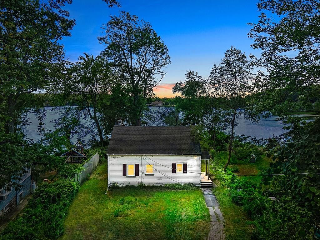 41 Taft Ave, Mendon, MA 01756 Zillow