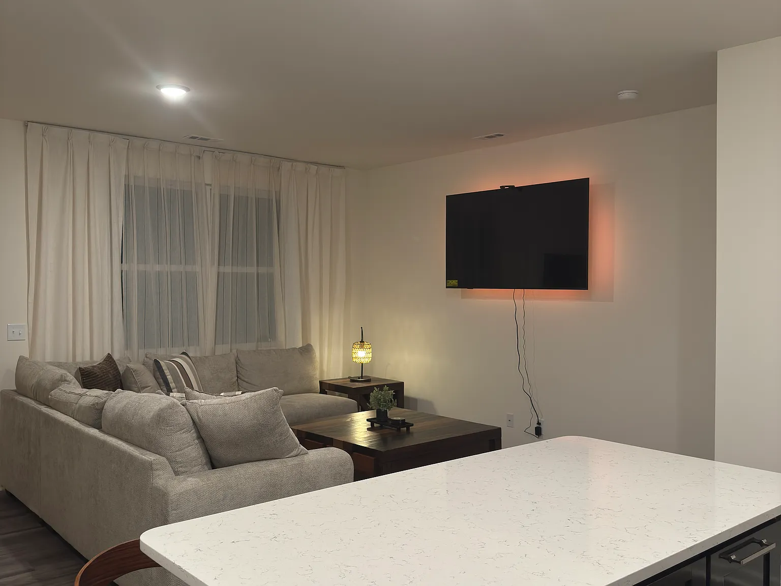 3 bed, 2.5 bath, 1386 sqft, $875 — Photo 4