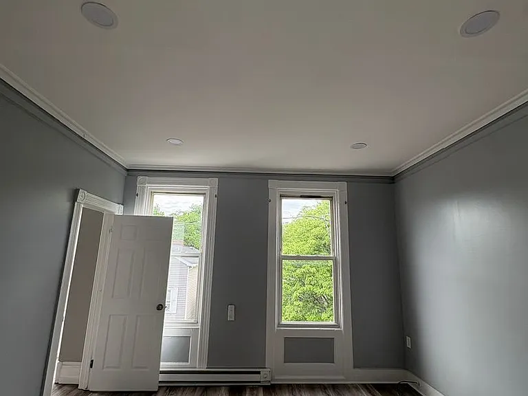 114 Congress St — Photo 5