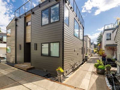 2600 Fairview Avenue E #11, Seattle, WA, 98102