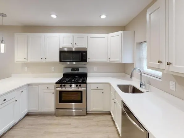 224 N Rose St, Baltimore, MD 21224