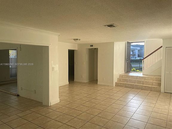 3rd image of 2191 Bayberry Dr #2191
