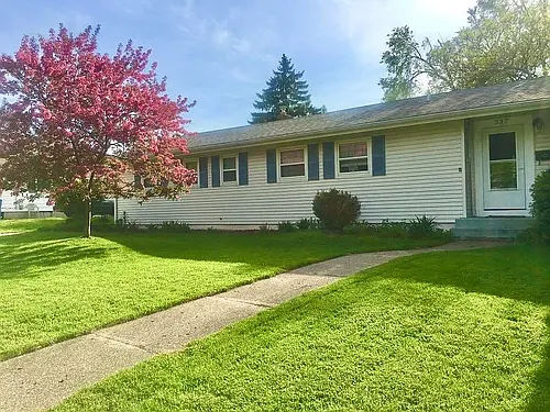 337 Wallinwood Ave NE Photo 1 337 Wallinwood Ave NE Photo 1