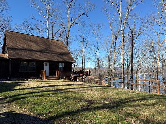 2nd image of 2066 Lakewood Dr