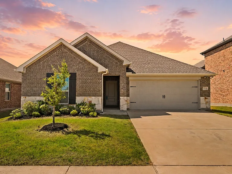 772 Soar Sky Way — Photo 2