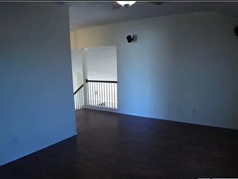 6309 Blayney Dr — Photo 2