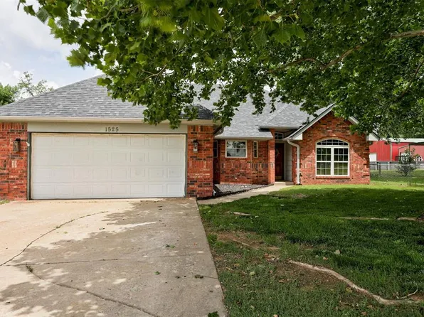 1525 E Southwest 89th St, Mustang, OK 73064