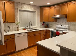 6035 Fauntleroy Way SW #B, Seattle, WA 98136