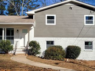 1311 Stoneham Ct, Atlanta, GA 30349
