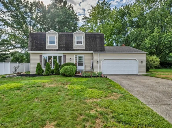 6047 Opal St, North Ridgeville, OH 44039